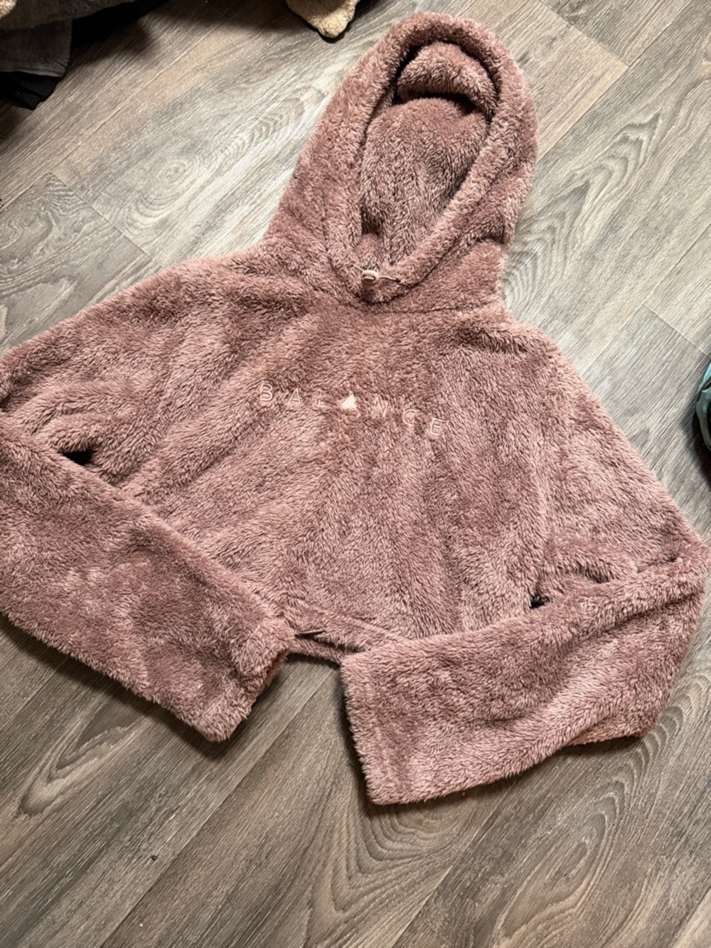 Vitality (Balance Athletica) Stone Sherpa Cropped Hoodie NWOT Cozy Soft